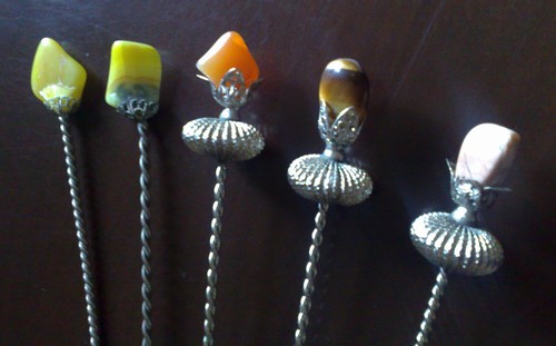 Posate in peltro e pietra dura