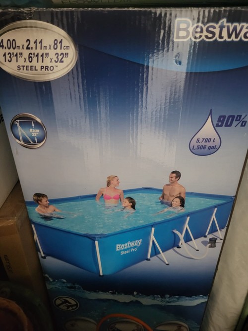 Vendo piscina Bestway rettangolare 400x211�81 cm 