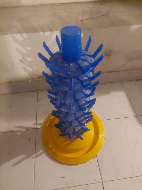 Imbottigliatrice 3 becchi Mondial e scolabottiglie