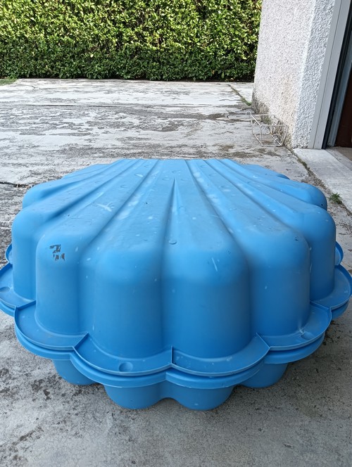 Sabbiera o piscinetta per bimbi